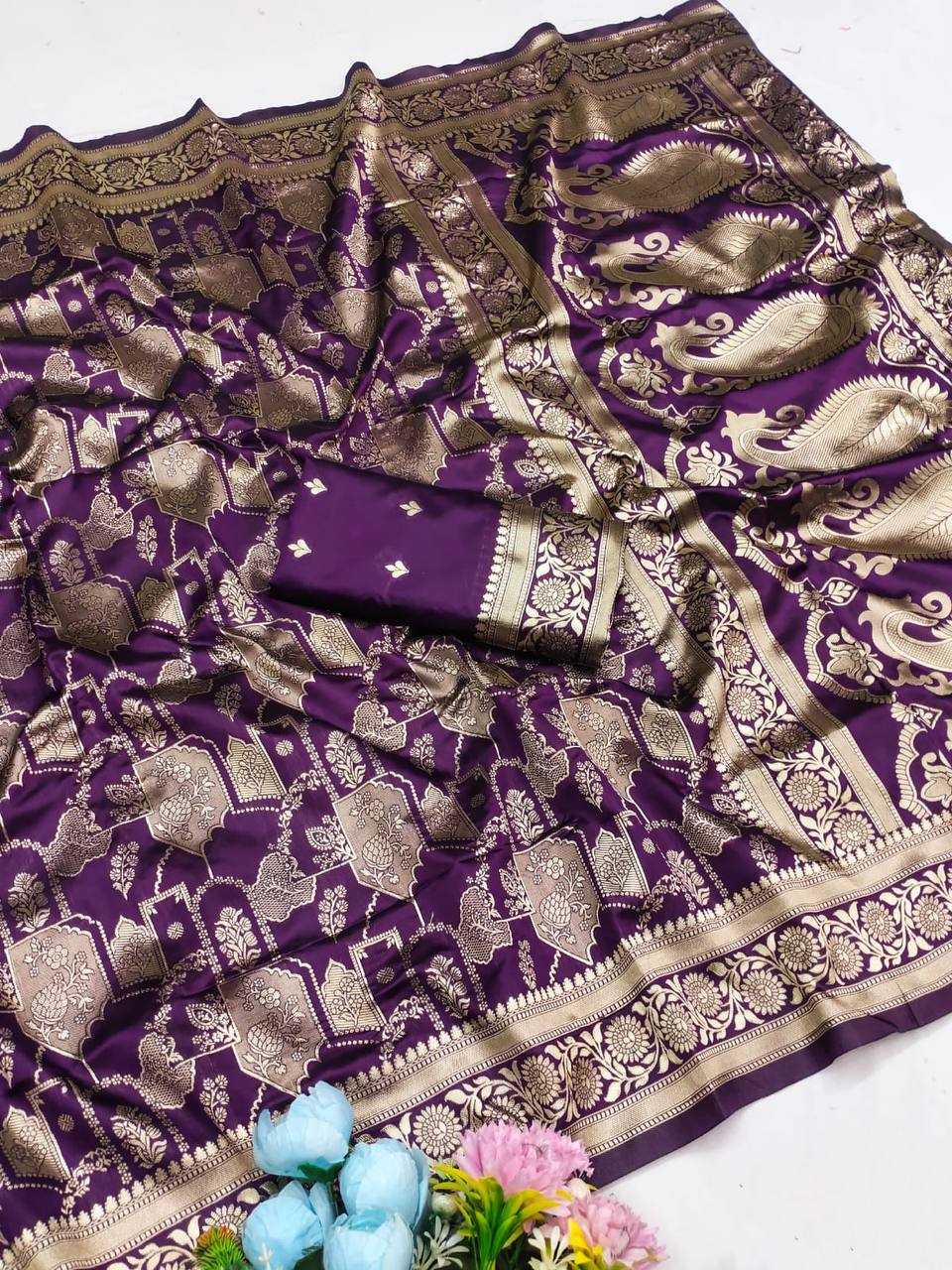 Organic Banarasi Wedding Saree – Lightweight &amp; Breathable