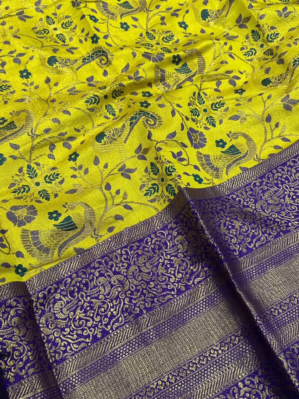 Pure Handloom Kanjivaram Silk Saree with Contrast Border &amp; Rich Zari Pallu