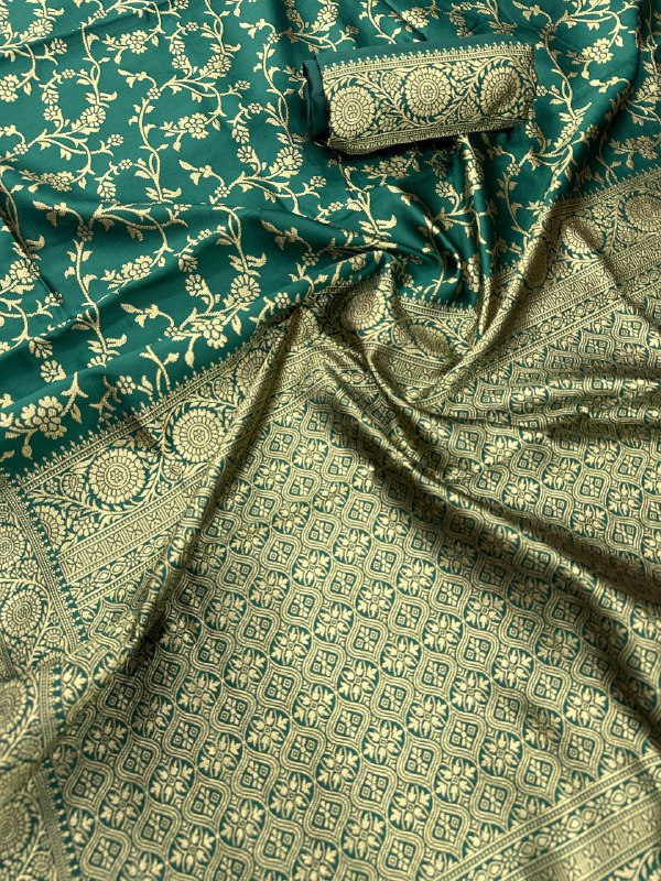 Organic Banarasi Wedding Saree – Lightweight &amp; Breathable