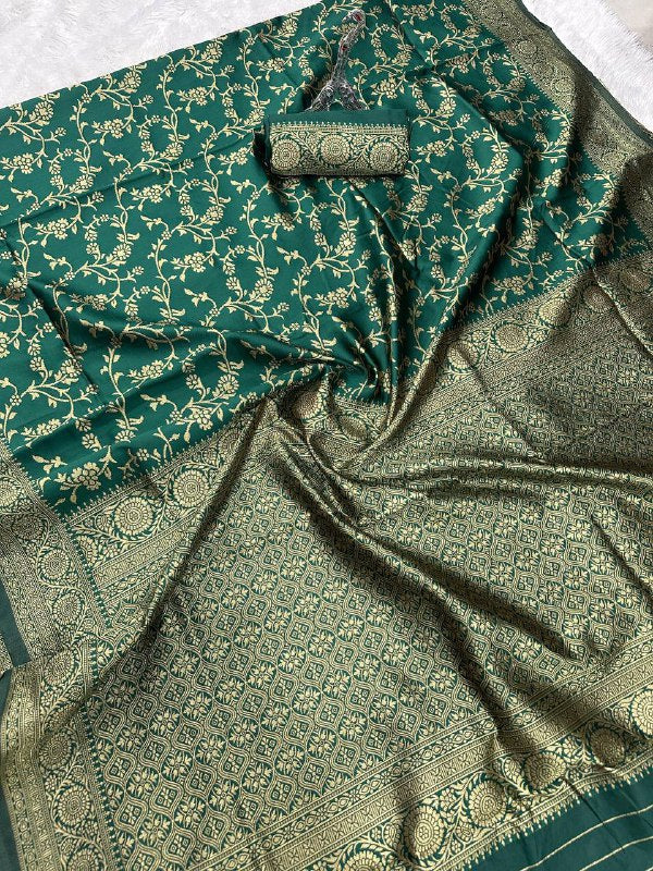 Organic Banarasi Wedding Saree – Lightweight &amp; Breathable