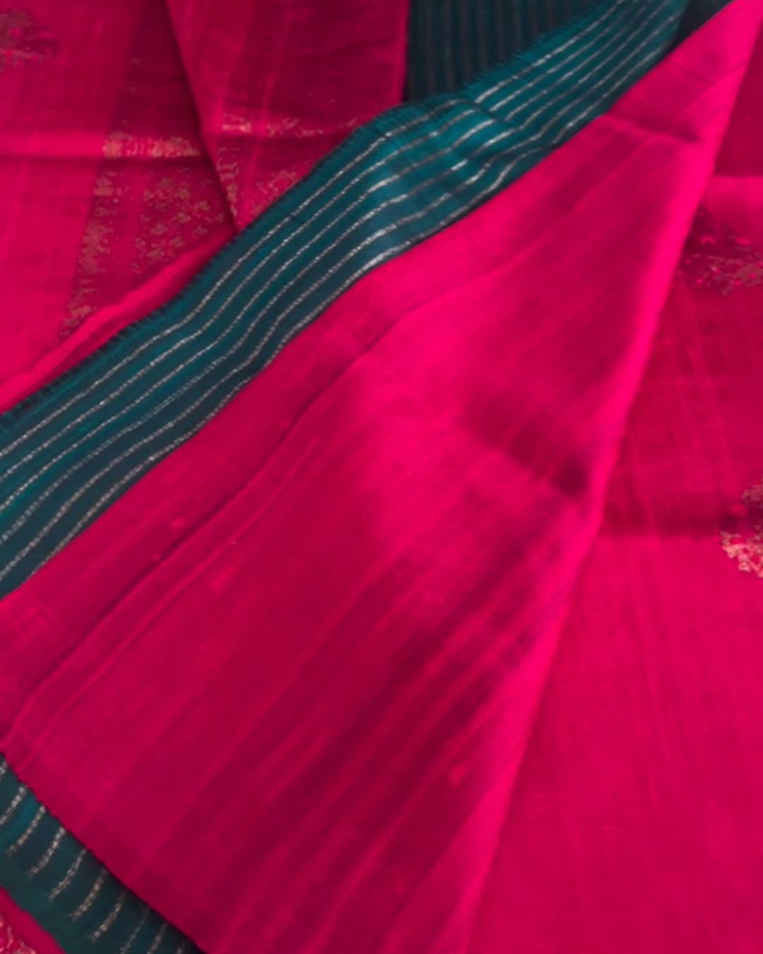 Aira Banarasi Silk Saree