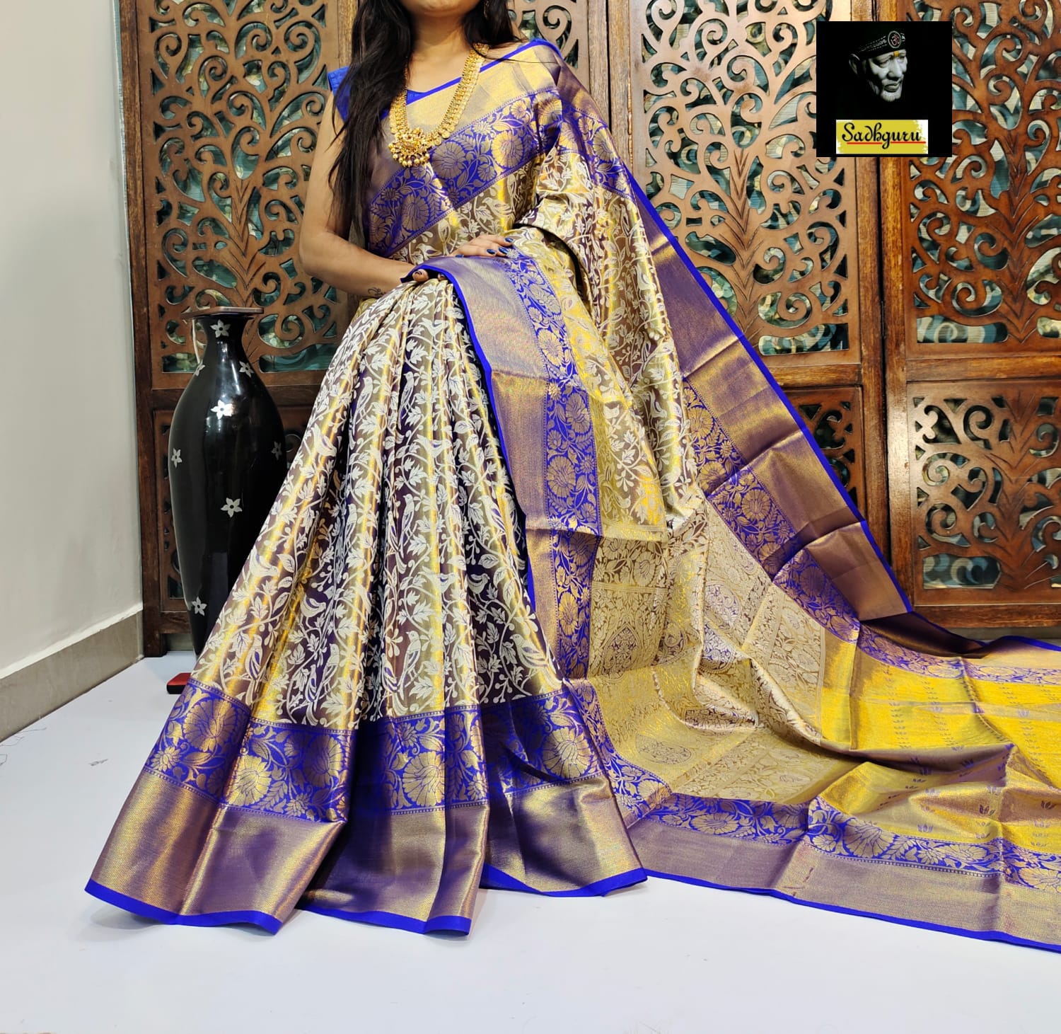 Pure Handloom Kanjivaram Silk Saree with Meena Weaving &amp; Gold Zari Pallu