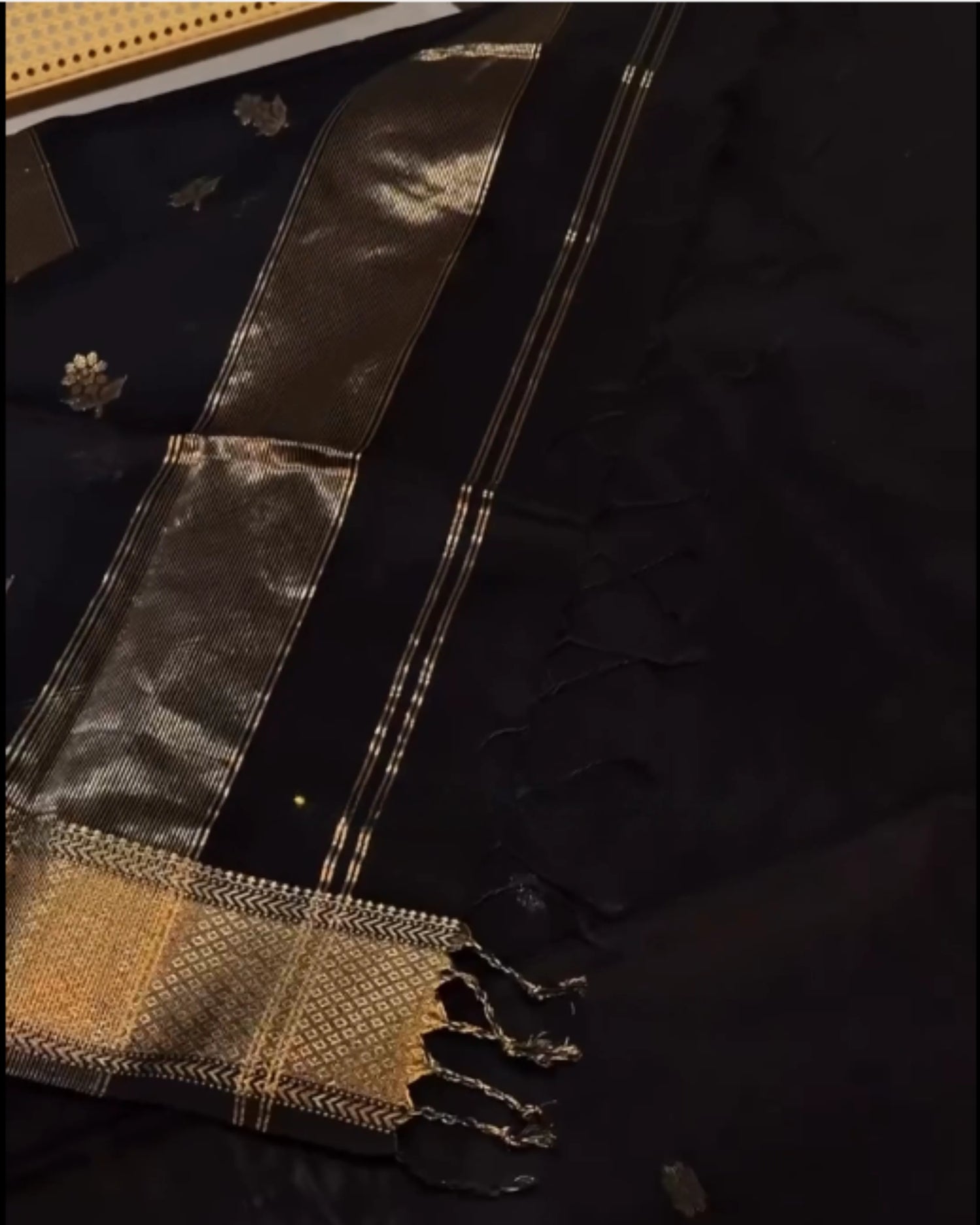 Kanakambari Silk Saree