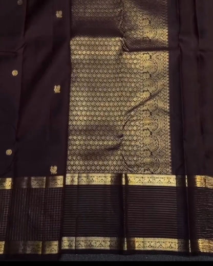 Mahima Vaira Oosi Silk Saree
