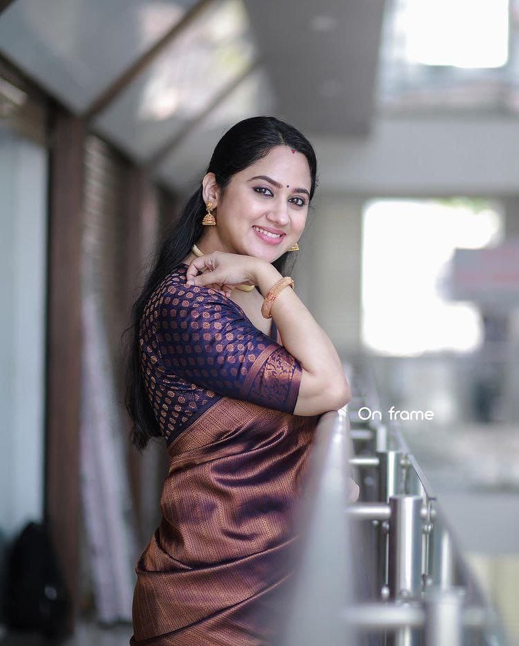 Elegant Copper Brown Silk Saree with Rich Woven Border &amp; Designer Blouse