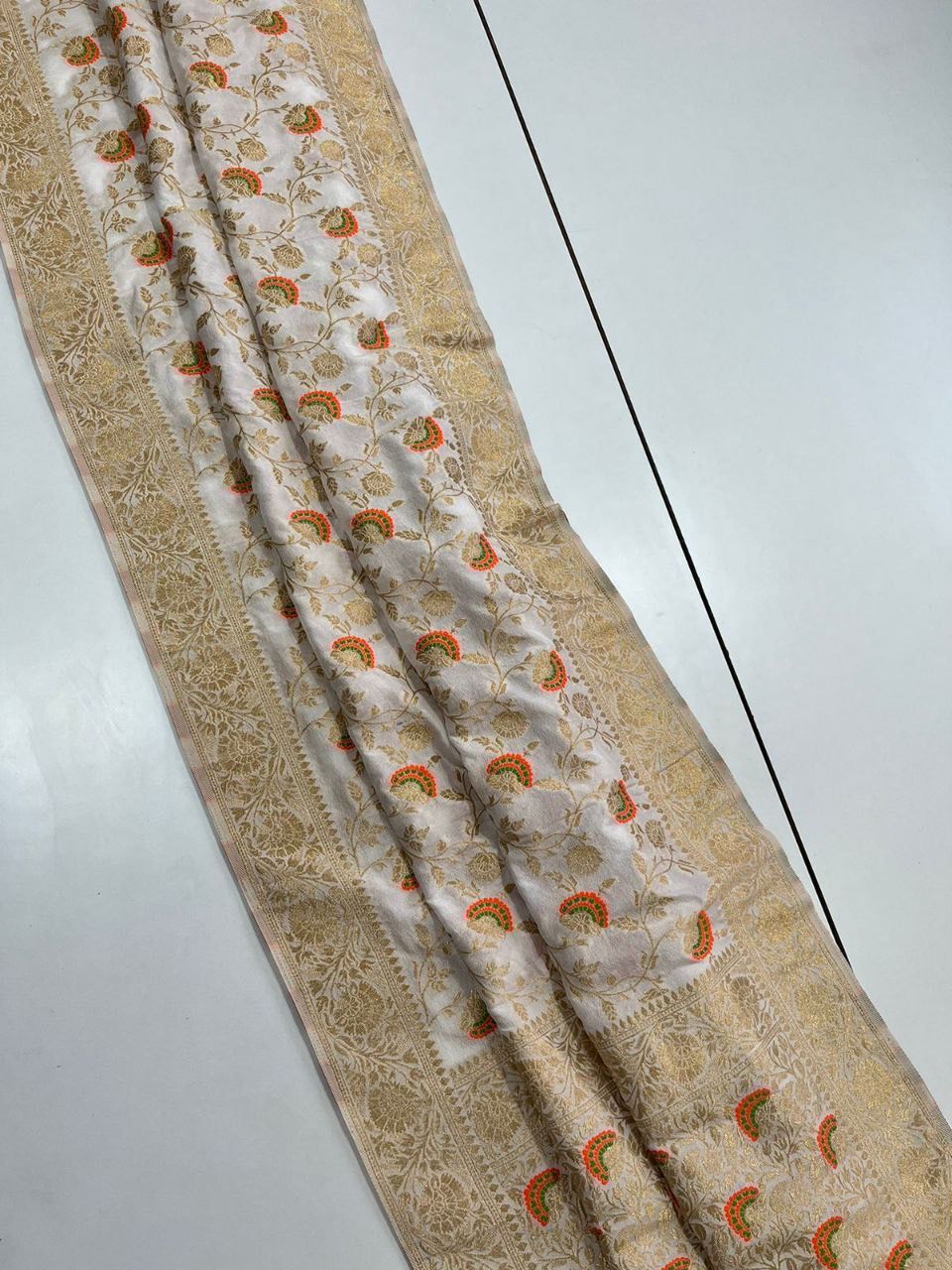 Pure Soft Khadi Georgette Silk Saree with Zari &amp; Meenakari Work – LC-59