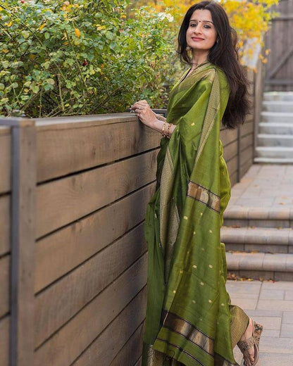 Elegant Comfort Organic Banarasi Lichi Silk Wedding Saree