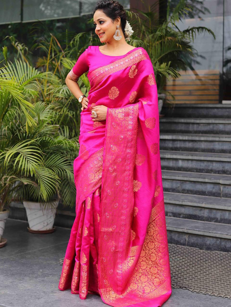 Soft &amp; Lightweight Lichi Silk Banarasi Wedding Saree