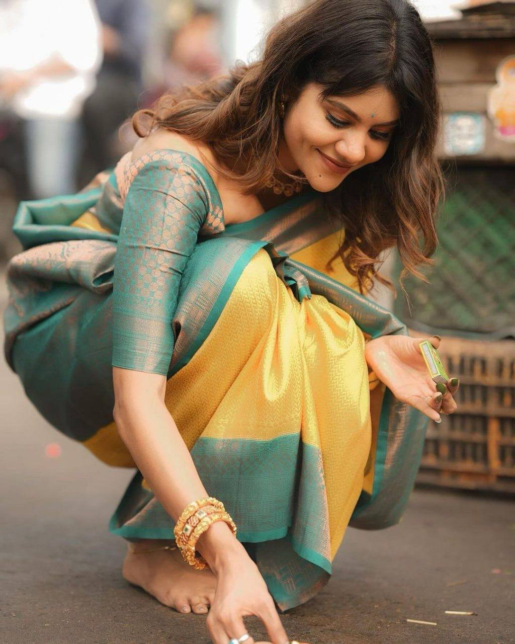 Elegant Banarasi Saree in Premium Lichi Silk – Comfortable &amp; Graceful Wedding Wear