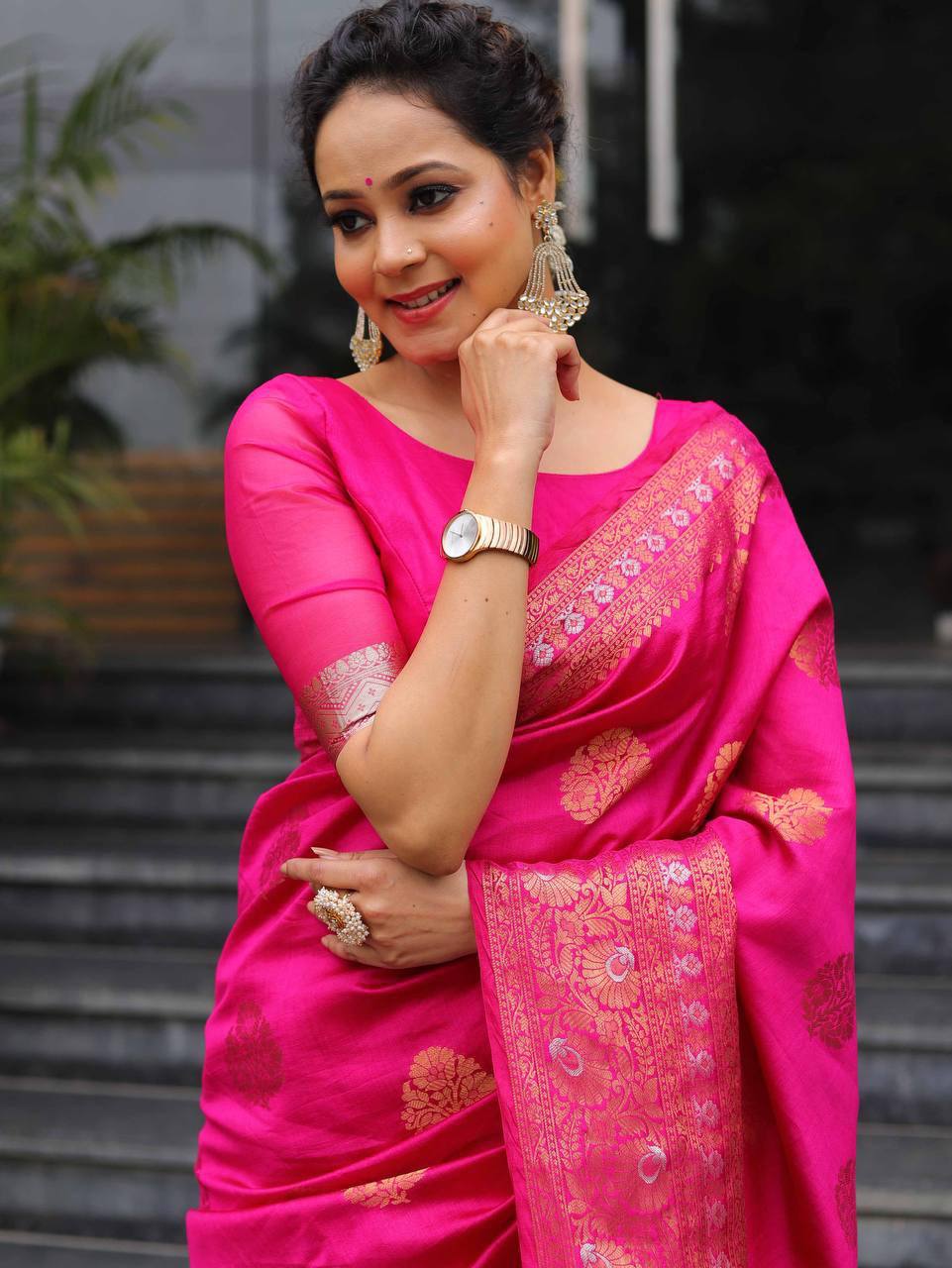 Soft &amp; Lightweight Lichi Silk Banarasi Wedding Saree