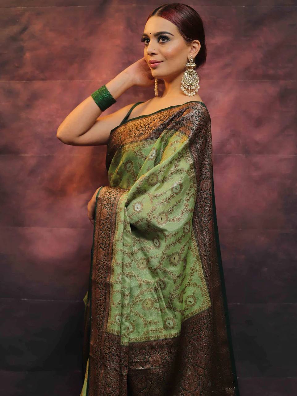 Organic Banarasi Wedding Saree – Lightweight &amp; Breathable