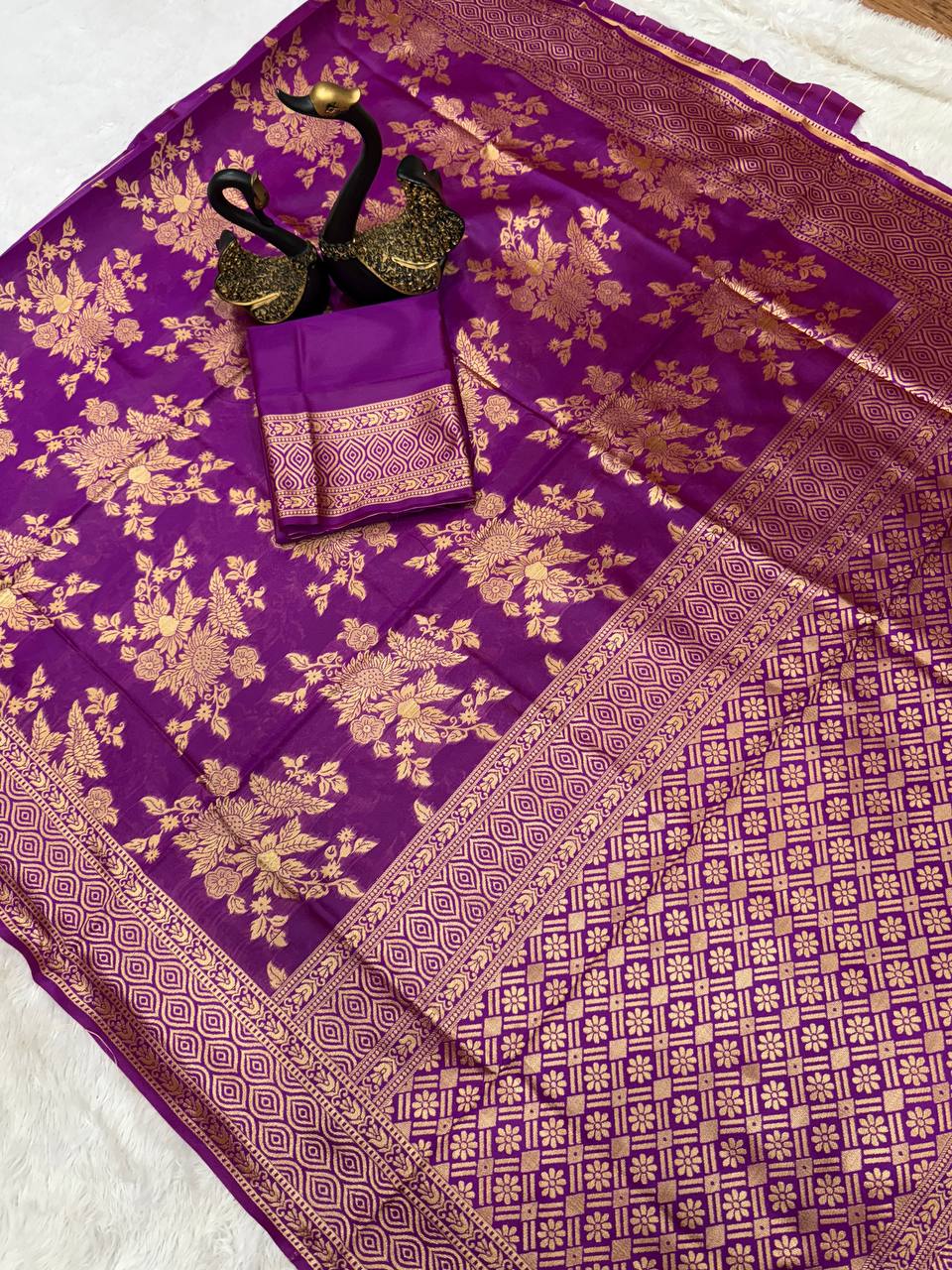 Soft &amp; Comfortable Organic Banarasi Lichi Silk Wedding Saree